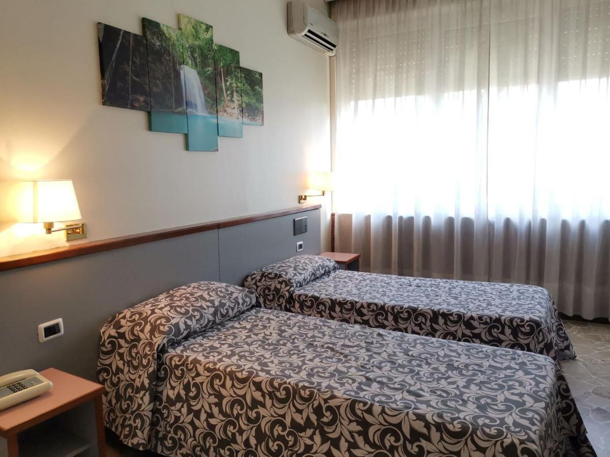 H&L Hotel Cinisello Balsamo Luaran gambar