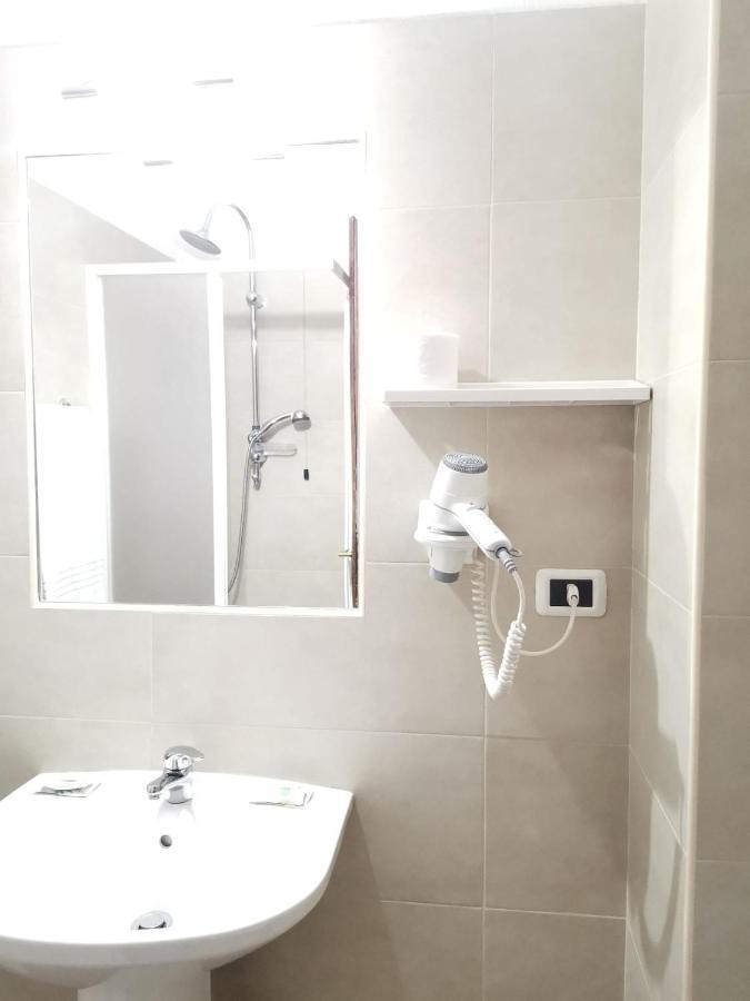H&L Hotel Cinisello Balsamo Luaran gambar