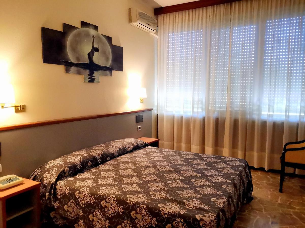 H&L Hotel Cinisello Balsamo Luaran gambar